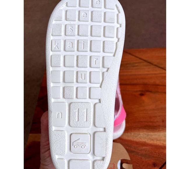 See Kai Run Basics Pastel Multi Water Friendly Sandals Size 11 NWT - Picture 4 of 10